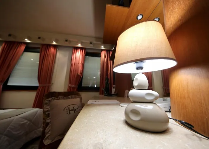Hr Hotel